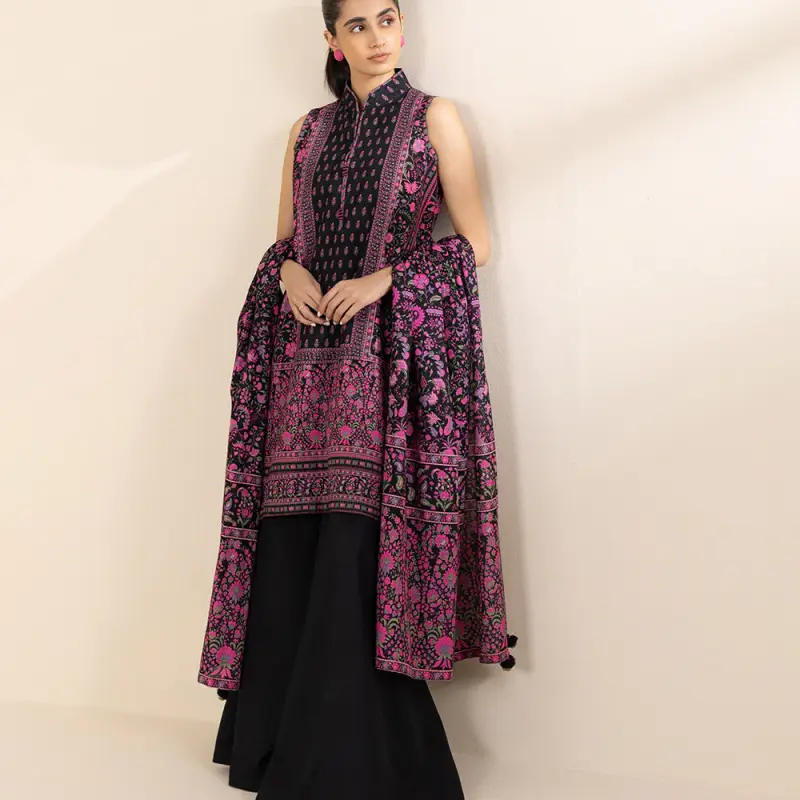 3 Piece - Printed Khaddar Suit
