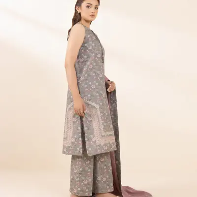 3 Piece - Embroidered Khaddar Suit